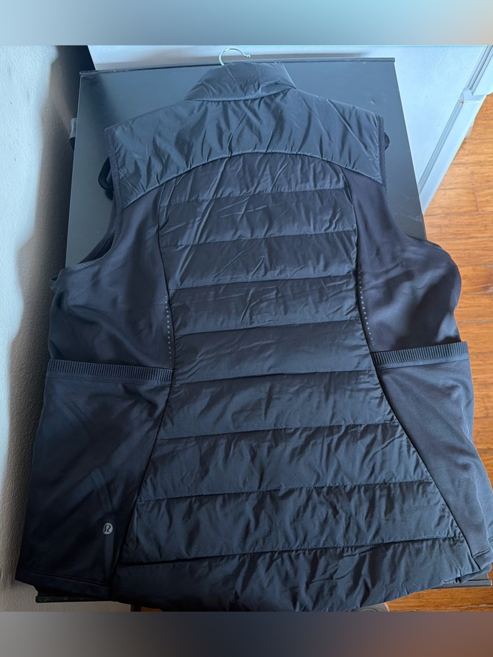 lululemon athletica Black Quilted Lightweight Vest - Picture 2 of 7